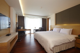 Lao Plaza Hotel