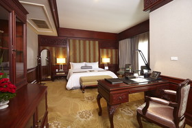 Lao Plaza Hotel