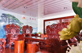Lyly Hotel