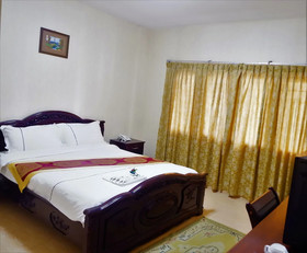 Lyly Hotel
