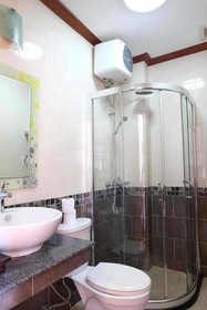 Manorom Boutique Hotel