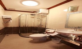 Manorom Boutique Hotel
