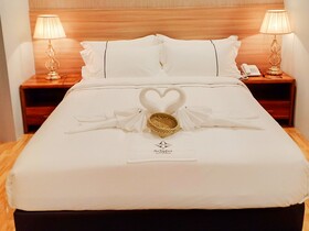 One Vientiane Hotel & Restaurant
