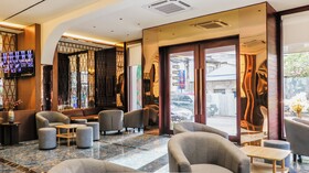 Riverside Hotel