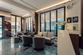 Riverside Hotel