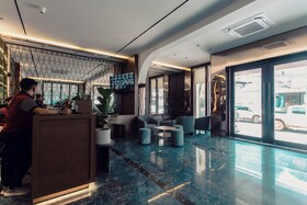 Riverside Hotel