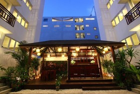 Sabaidee at Lao Hotel