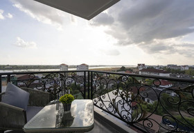 SureStay Hotel by Best Western Vientiane