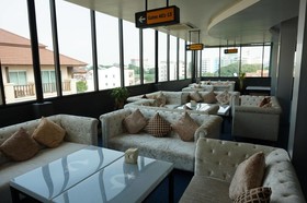 Lucky City Hotel
