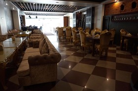 Lucky City Hotel