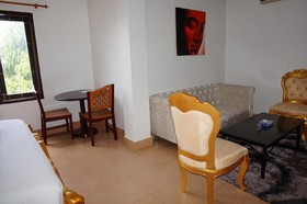 Lucky City Hotel