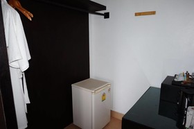 Lucky City Hotel