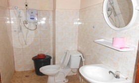 Vanhmaly Hotel