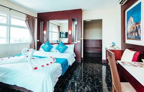 V Hotel