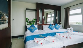 V Hotel