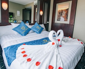 V Hotel