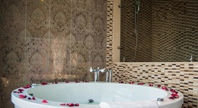 Elite Hotel & Spa