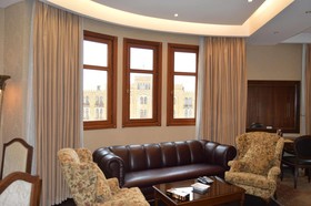 Etoile Suites