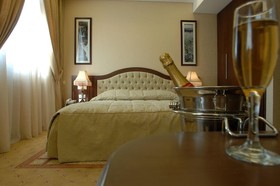 Etoile Suites