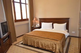 Etoile Suites