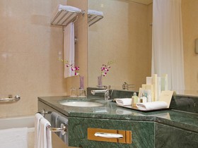Gefinor Rotana