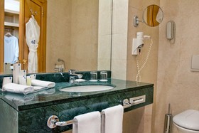 Gefinor Rotana