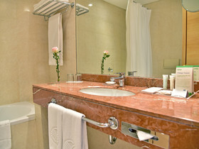 Gefinor Rotana