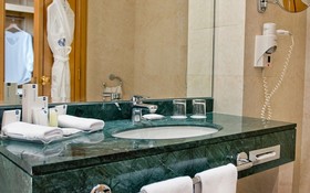 Gefinor Rotana