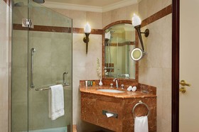 Hilton Beirut Metropolitan Palace Hotel