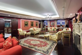Hilton Beirut Metropolitan Palace Hotel