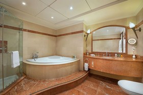 Hilton Beirut Metropolitan Palace Hotel