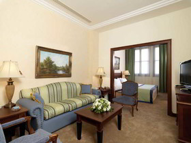 Le Patio Boutique Hotel