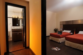 Suite Hotel Chrome