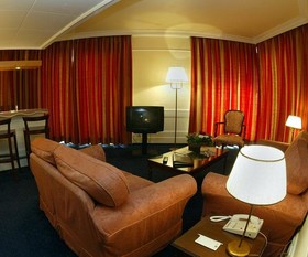Takaya Suites Hotel