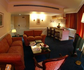 Takaya Suites Hotel