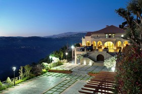 Cherry Blossom Boutique Hotel