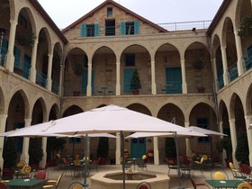 Deir Al Oumara Hotel