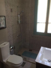 Deir Al Oumara Hotel