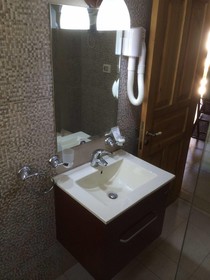 Deir Al Oumara Hotel