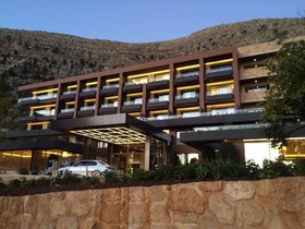Mist Hotel & Spa By Warwick