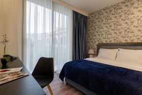 Votre Hotel