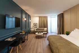 Votre Hotel