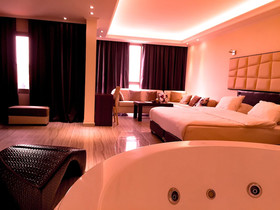 Aphrodite Hotel