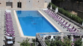 Cristal Grand Kadri Hotel