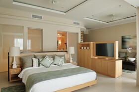 BodyHoliday