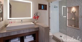Sandals Halcyon Beach