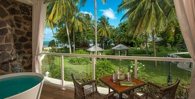 Sandals Halcyon Beach