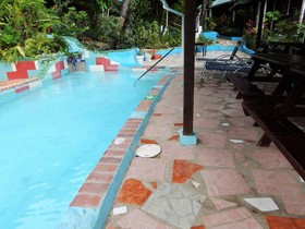 JJ's Paradise Hotel