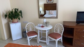 Bay Gardens Inn