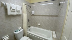 Bay Gardens Inn